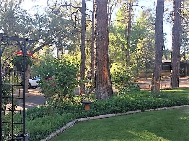 915 Yuma Road Prescott, AZ 86303 - Photo 42 of 46 front landscaping shot