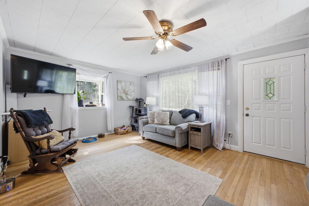8 Terry Street Gorham, ME 04038 - Photo 4 of 36 4__V5A6845