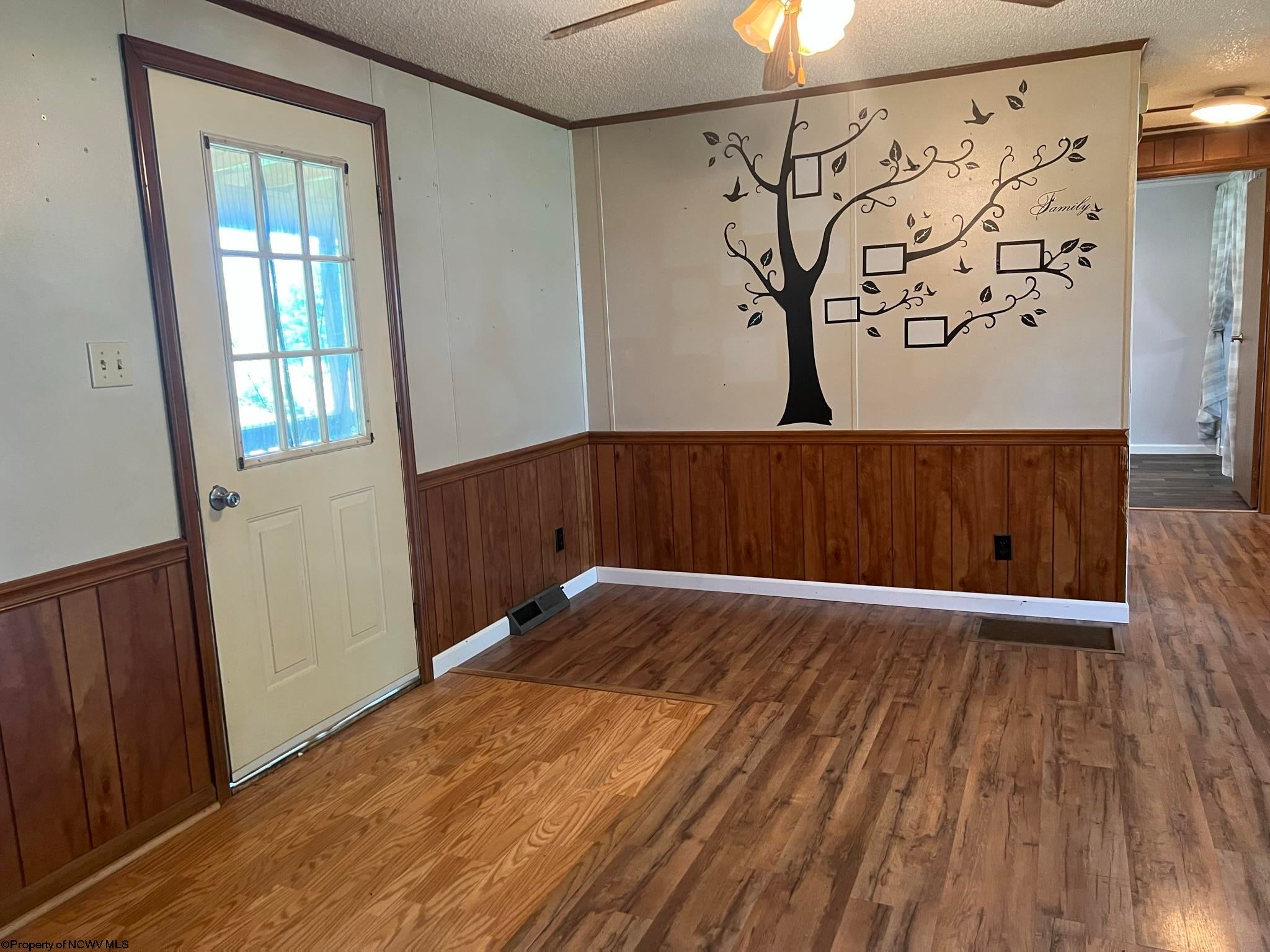 410 Q Road Arthurdale, WV 26520 - Photo 6 of 30 Gallery Image 6