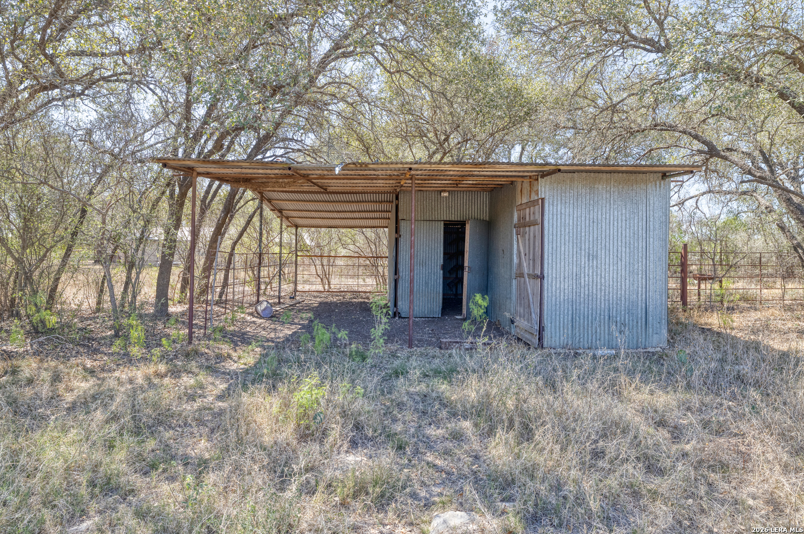 160 Beavers Trail Uvalde, TX 78801 - Photo 33 of 53