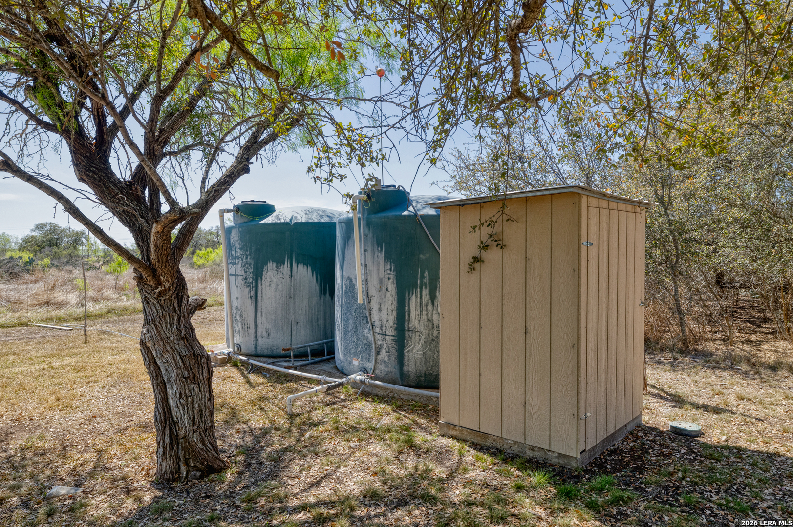 160 Beavers Trail Uvalde, TX 78801 - Photo 48 of 53 a backyard of a house with lots of green space