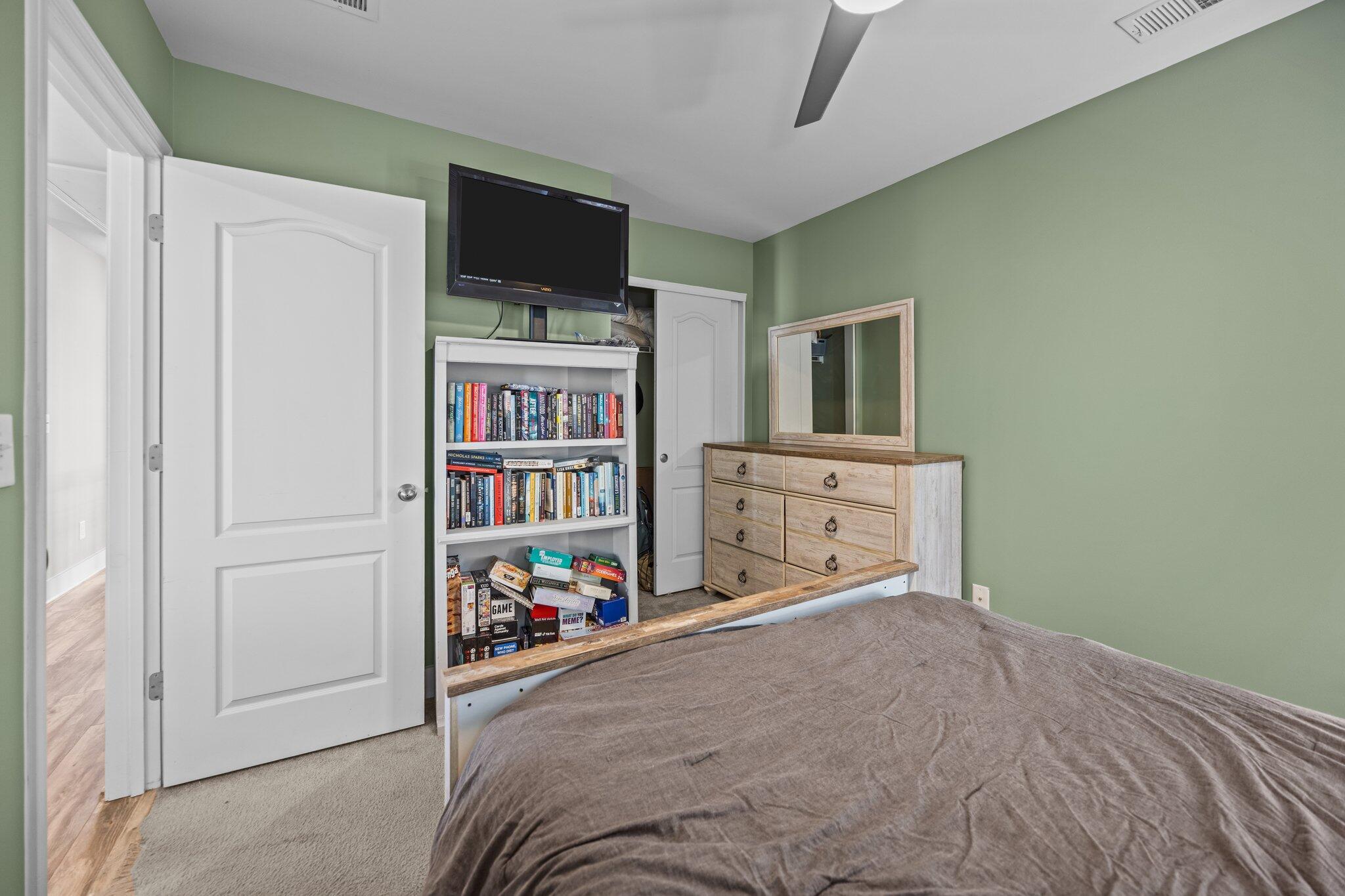 187 Brittondale Road Summerville, SC 29485 - Photo 29 of 51 29-web-or-mls-470A3005