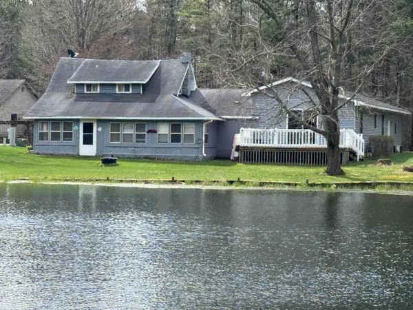 $325,000 | 19320 Highway 21, Tomah, WI 54660