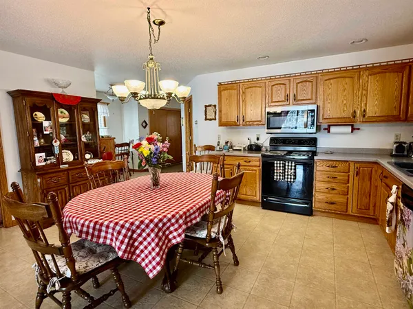 $325,000 | 19320 Highway 21, Tomah, WI 54660