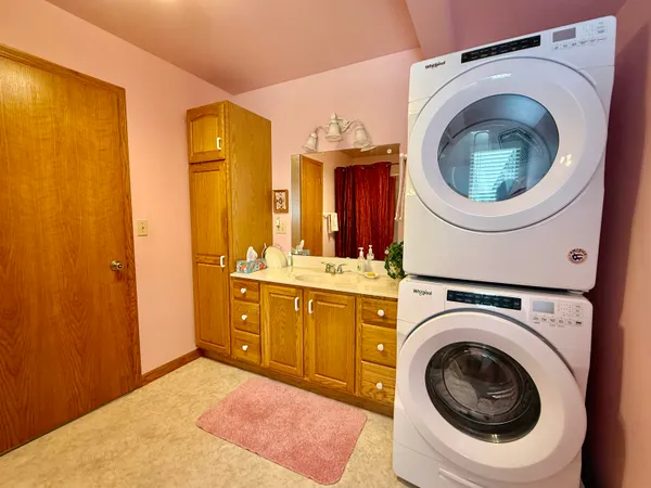 $325,000 | 19320 Highway 21, Tomah, WI 54660