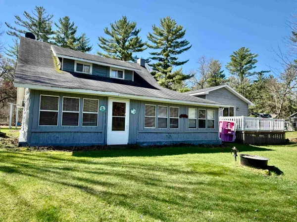 $325,000 | 19320 Highway 21, Tomah, WI 54660