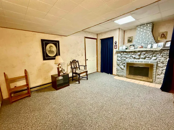 $325,000 | 19320 Highway 21, Tomah, WI 54660