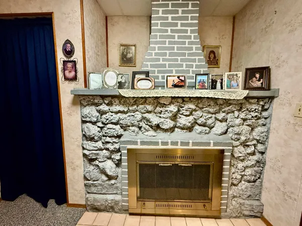 $325,000 | 19320 Highway 21, Tomah, WI 54660