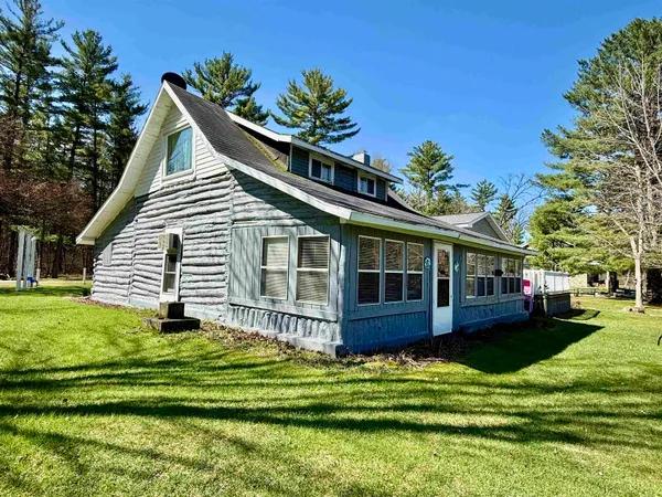 $325,000 | 19320 Highway 21, Tomah, WI 54660