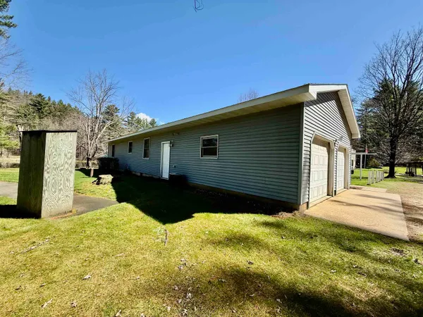 $325,000 | 19320 Highway 21, Tomah, WI 54660