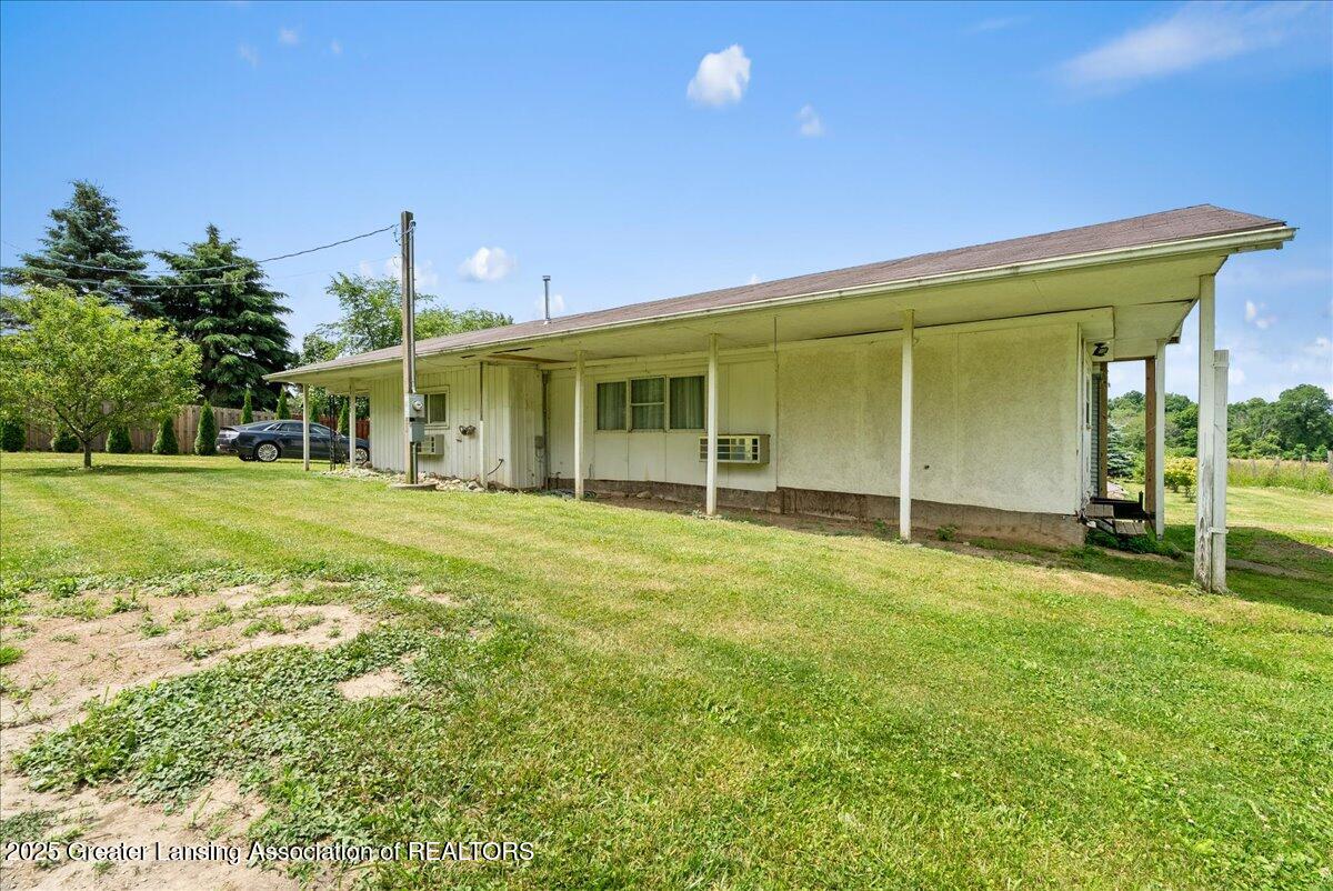 2243 Hubbard Road Charlotte, MI 48813 - Photo 16 of 27 34-Media Jett - 11