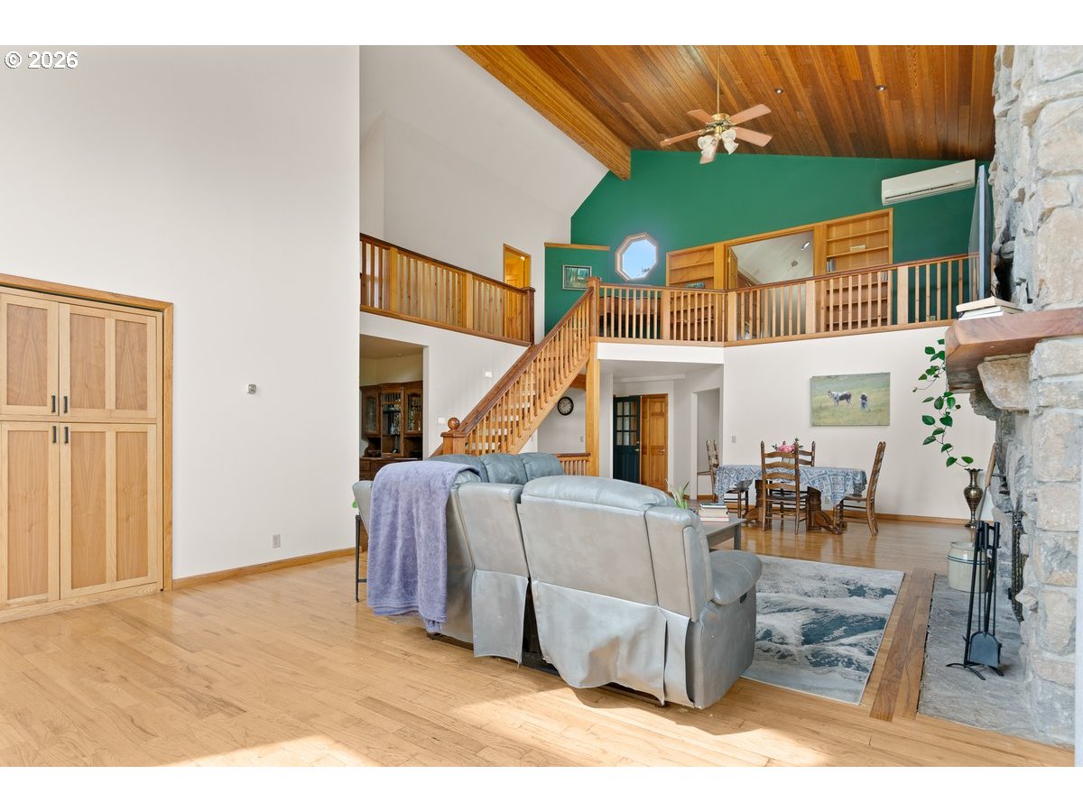 41114 Southwest Fort Hill Road Willamina, OR 97396 - Photo 10 of 47