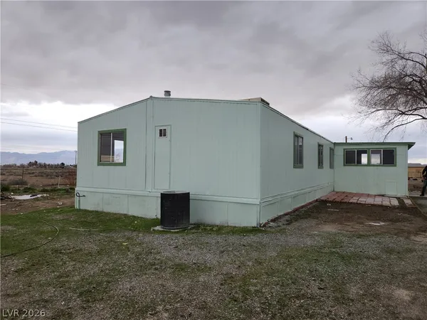 $1,425 | 1111 Hardy Lane, Unit B BACK, Pahrump, NV 89048