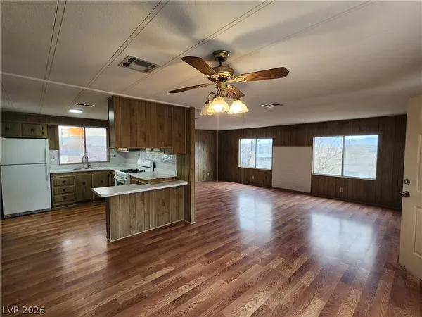 $1,425 | 1111 Hardy Lane, Unit B BACK, Pahrump, NV 89048