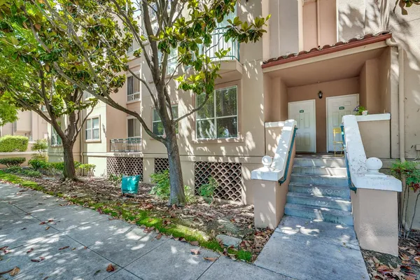 $638,000 | 951 South 12th Street, Unit 102, San Jose, CA 95112