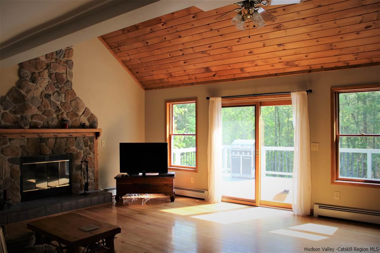 47 Woodland Ridge Road Kerhonkson, NY 12446 - Photo 8 of 17 Photo 8