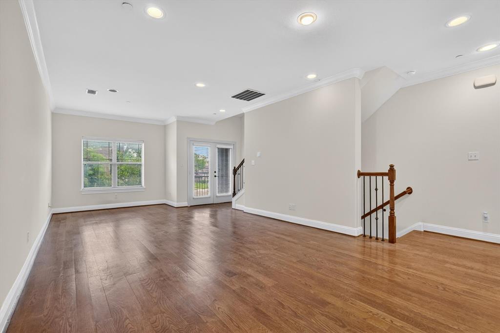 5747 Prospect Avenue, Unit B Dallas, TX 75206 - Photo 6 of 26