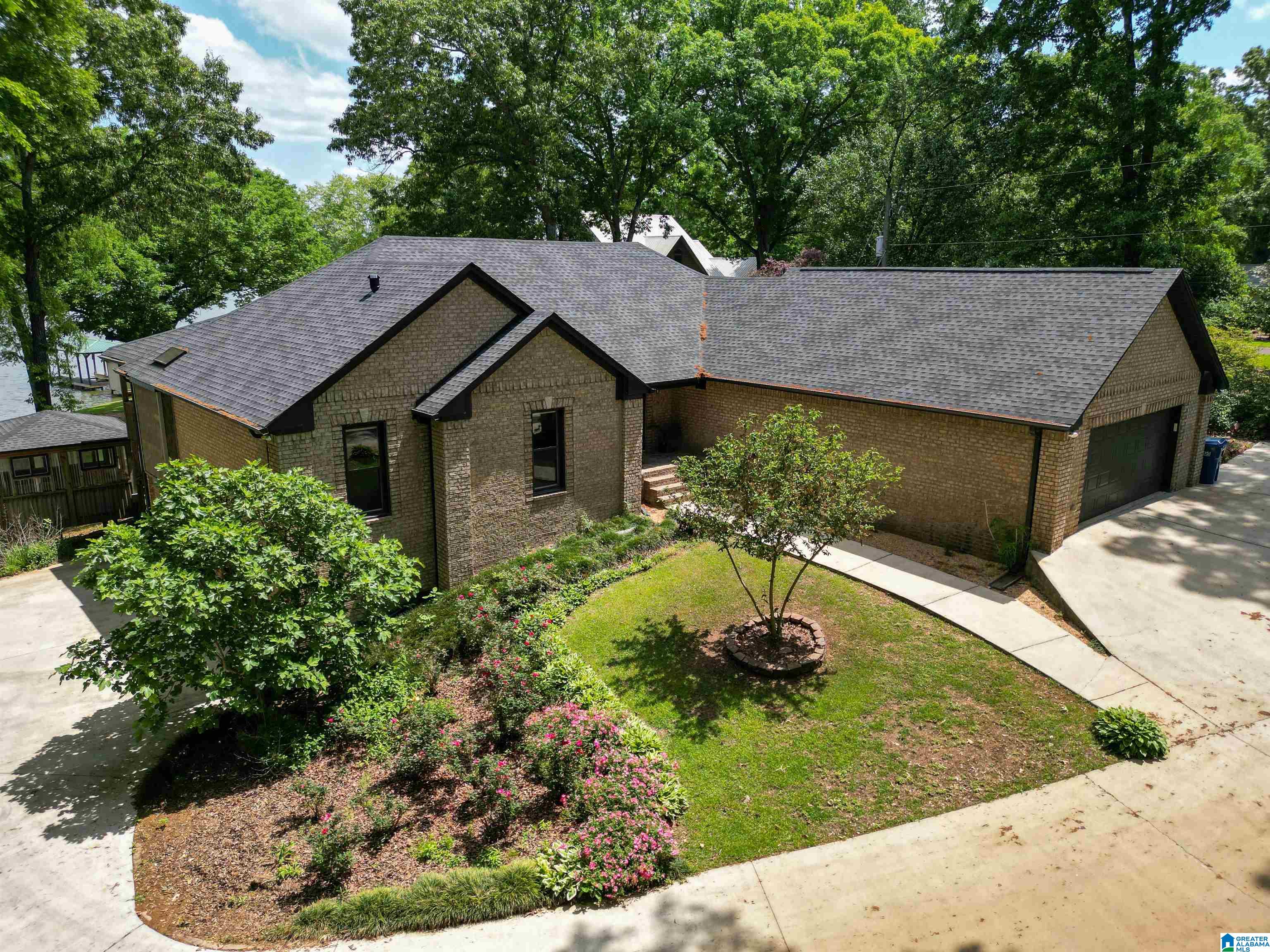 5804 Lee Road Pell City, AL 35128 - Photo 2 of 96 Gallery Image 2