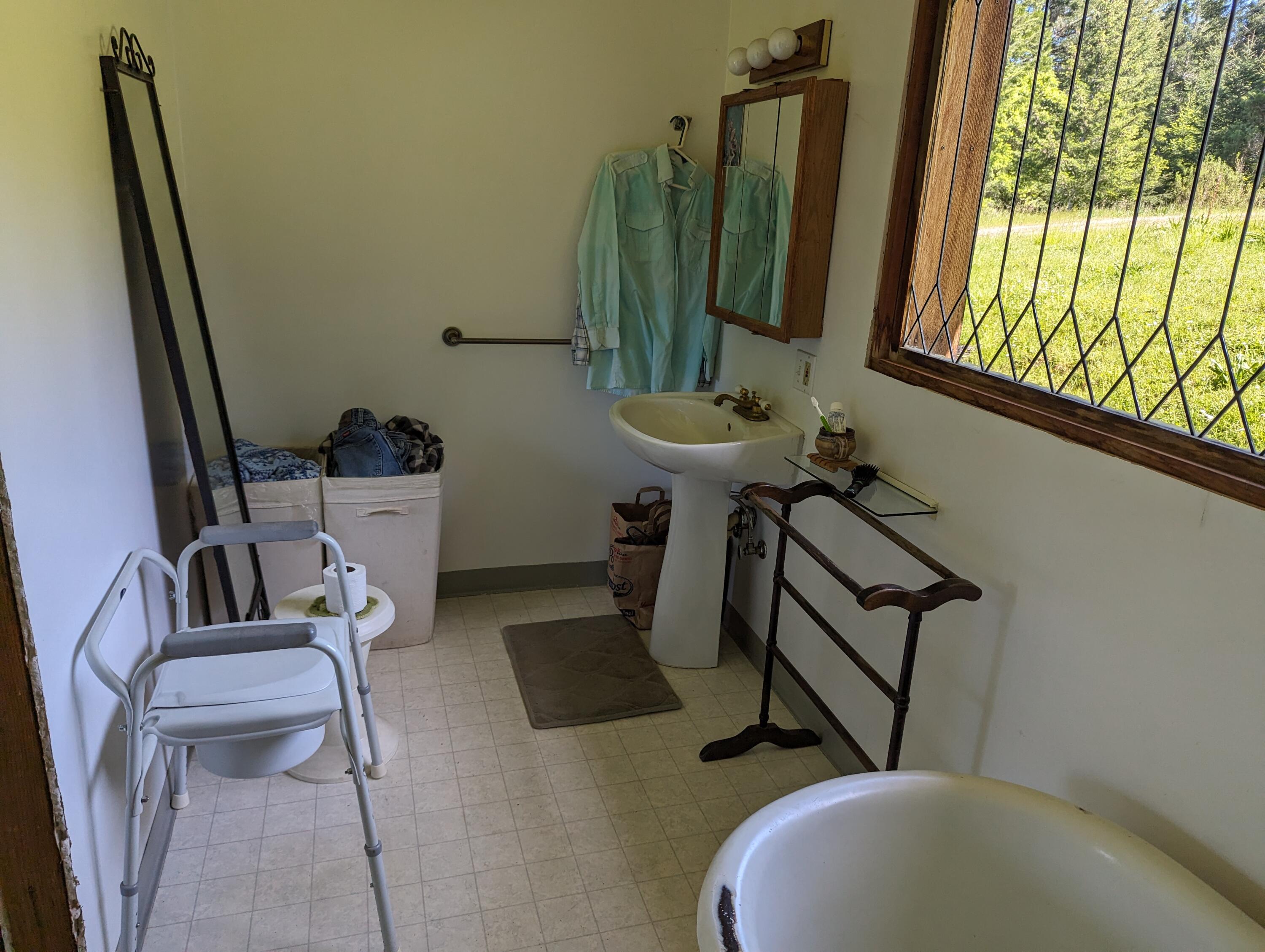 3951 Upper Thomas Early Ranch Road Miranda, CA 95553 - Photo 13 of 57