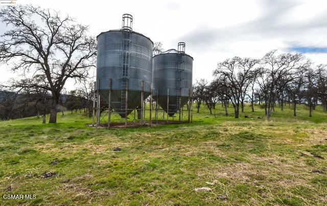 13300 Lone Bend Road Jamestown, CA 95327 - Photo 44 of 50 a view of a big yard in front of a house