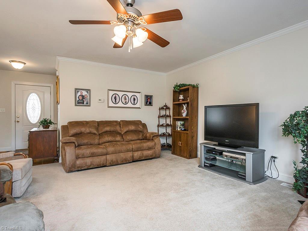5358 Friendship Patterson Mill Road Burlington, NC 27215 - Photo 8 of 30 Gallery Image 8