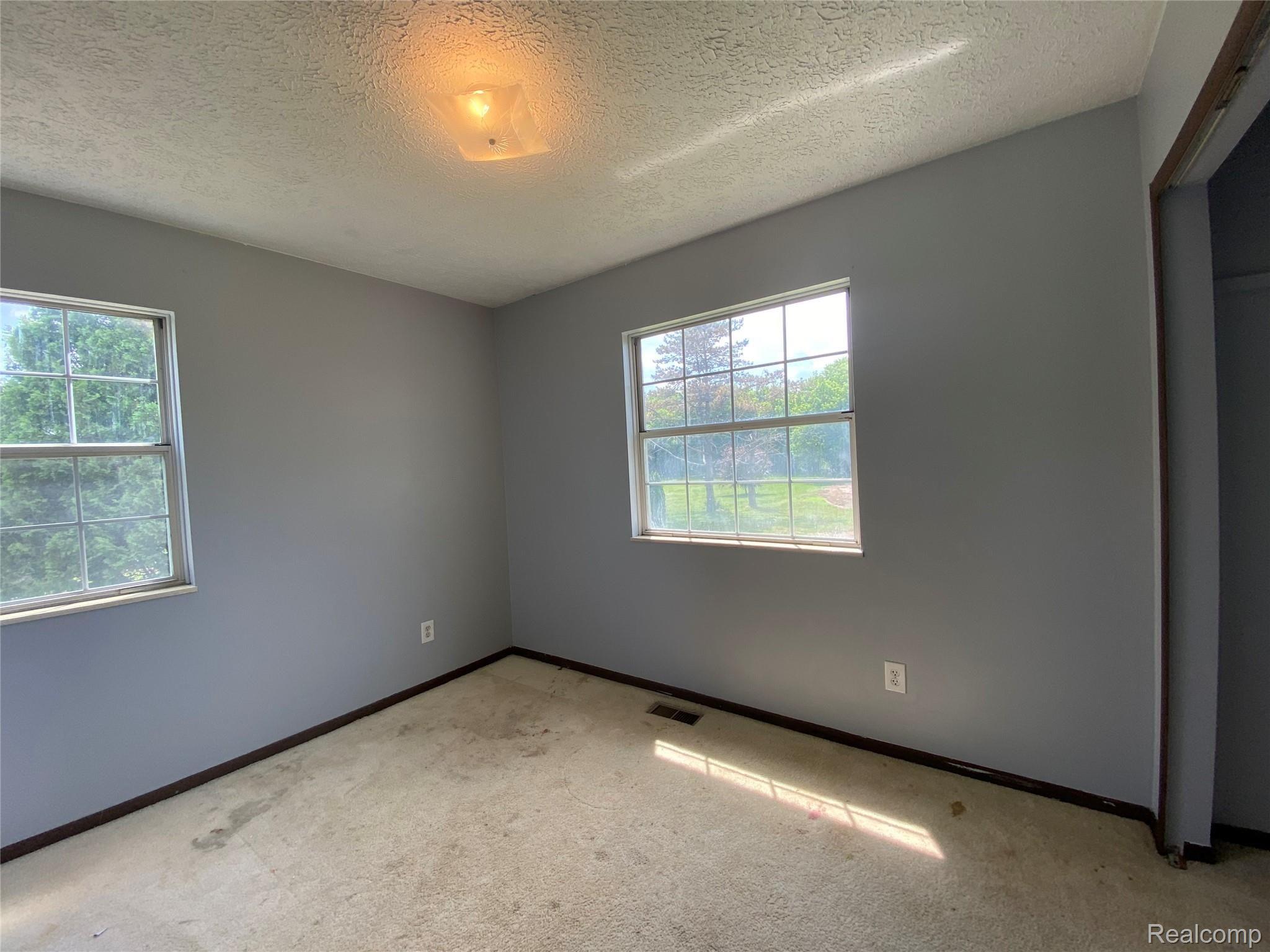 3682 County Farm Road Howell, MI 48843 - Photo 14 of 21 5B2CF34C-14EF-4741-A028-194303F84703.jpeg