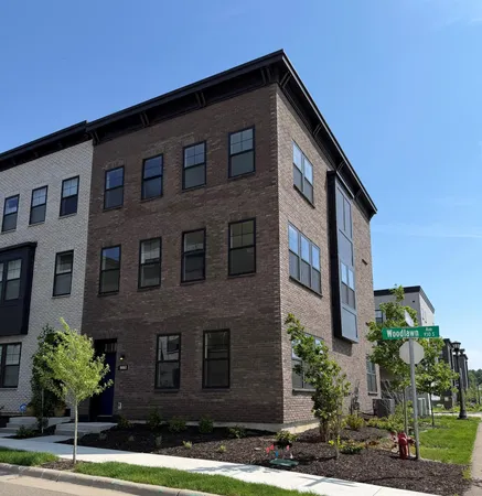 $779,990 | 906 South Woodlawn Avenue, Unit I, St. Paul, MN 55116