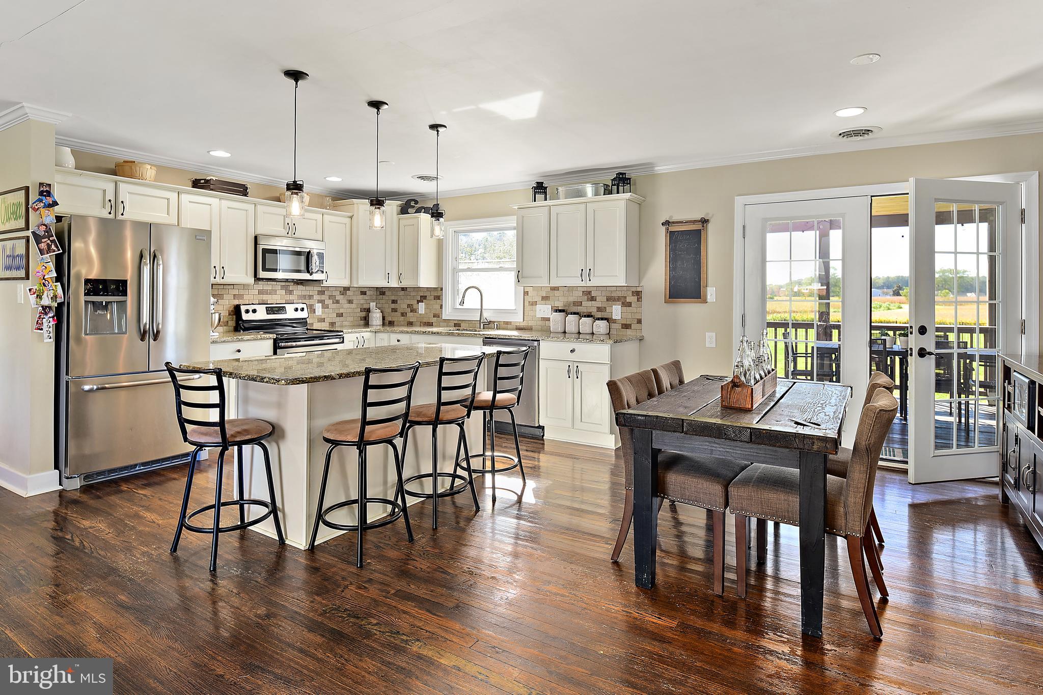 10045 Friendship Road Berlin, MD 21811 - Photo 17 of 45 Dining/Kitchen Area