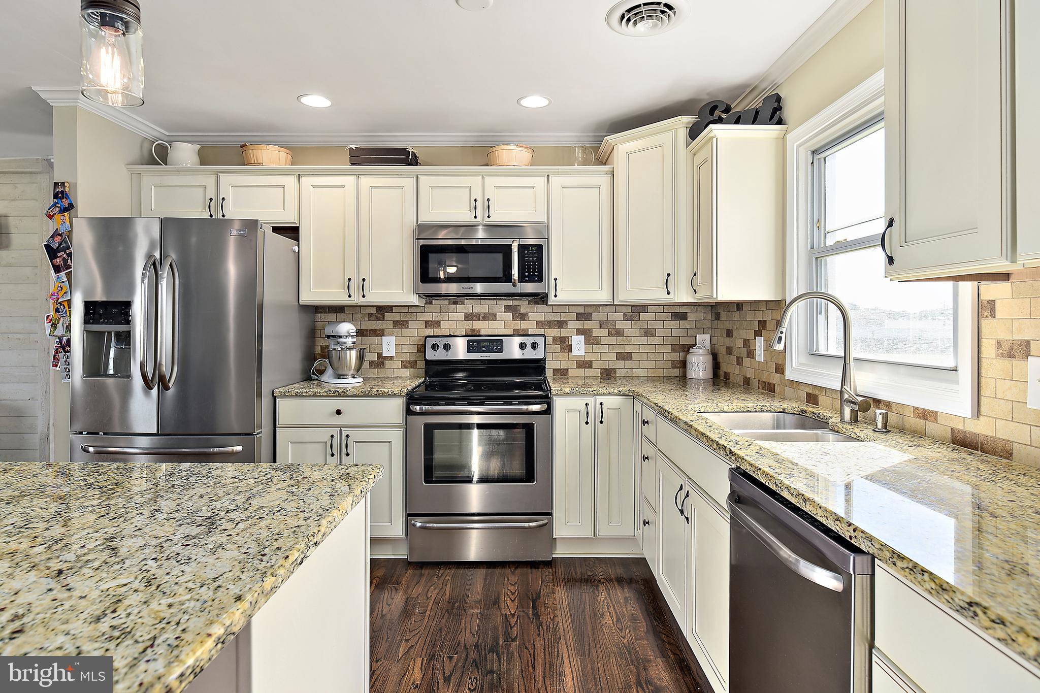 10045 Friendship Road Berlin, MD 21811 - Photo 22 of 45 Kitchen