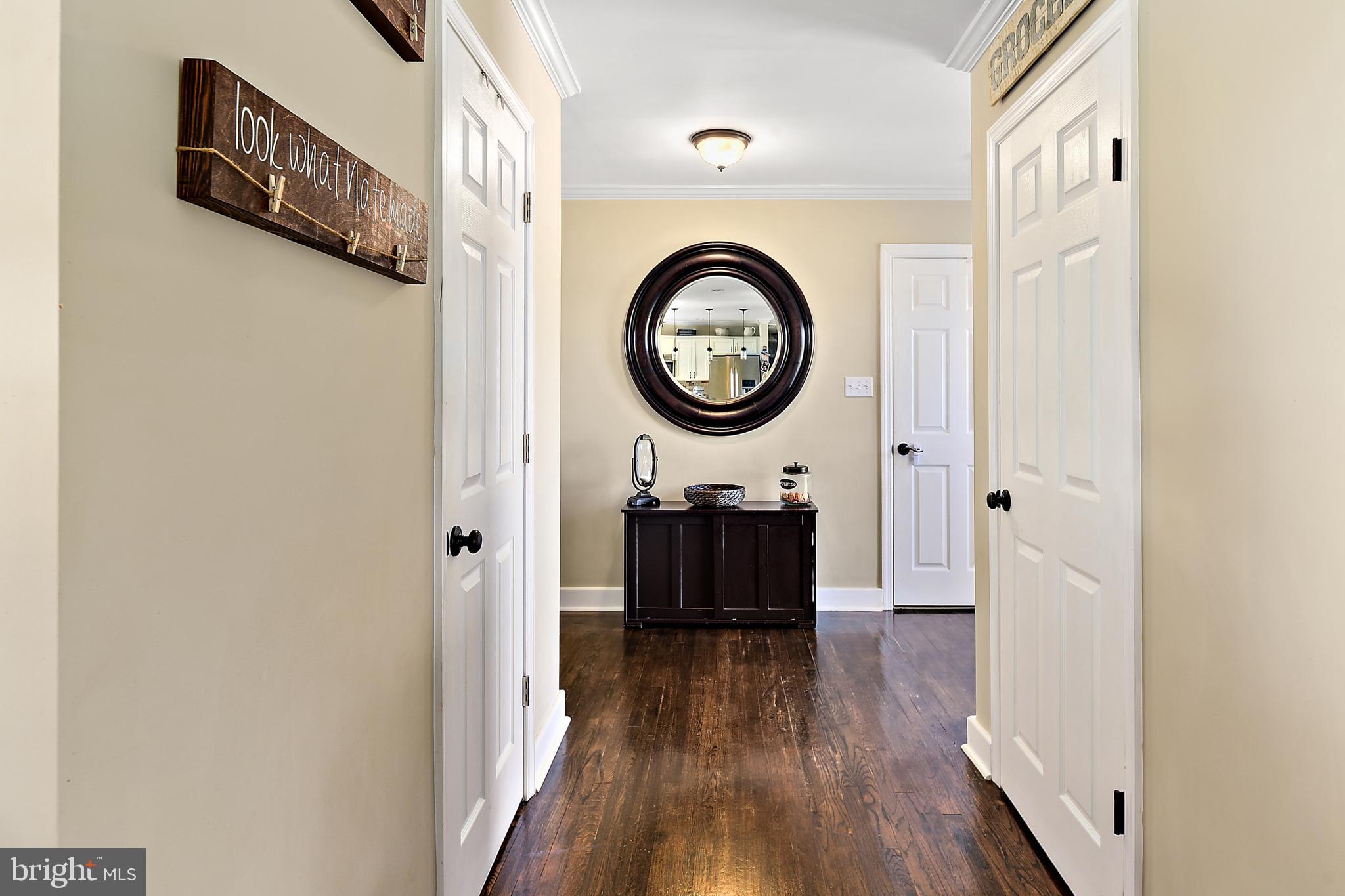 10045 Friendship Road Berlin, MD 21811 - Photo 26 of 45 Hallway