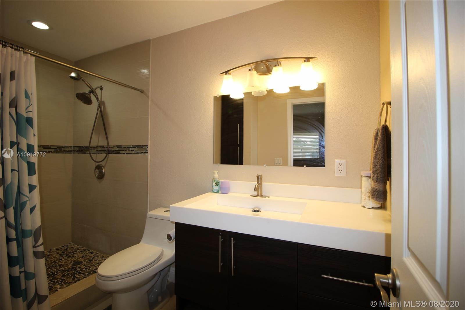20600 Gulfstream Road Cutler Bay, FL 33189 - Photo 20 of 31 Gallery Image 20