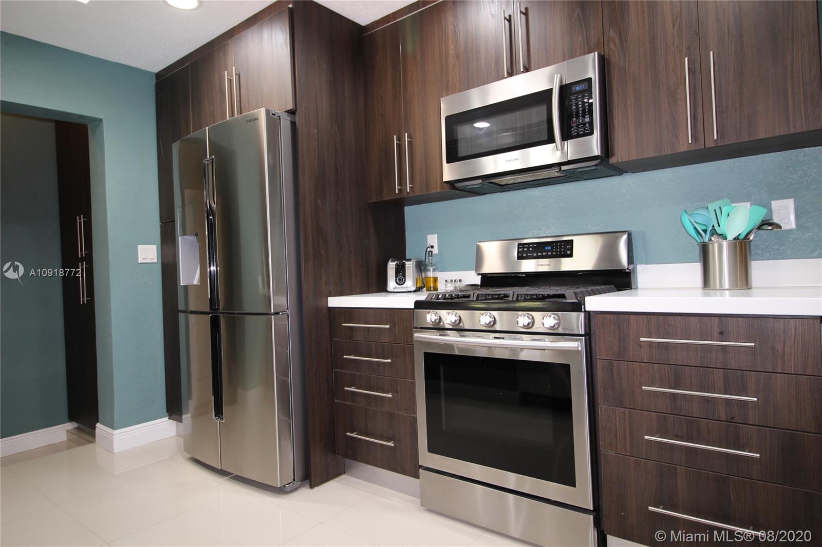 20600 Gulfstream Road Cutler Bay, FL 33189 - Photo 6 of 31 Gallery Image 6