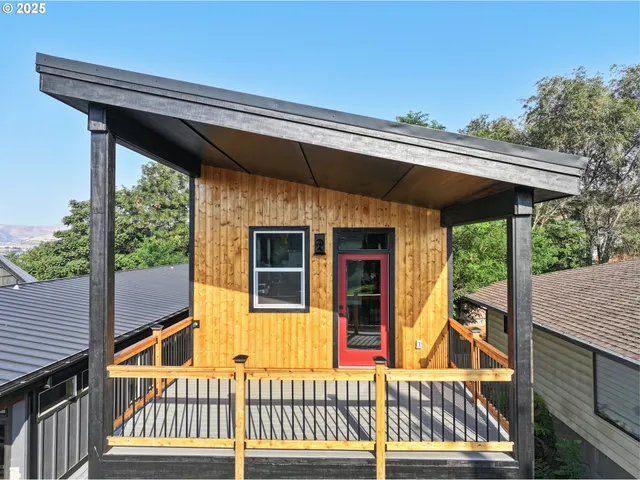 $439,900 | 914 Clark Street, The Dalles, OR 97058