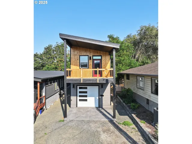 $439,900 | 914 Clark Street, The Dalles, OR 97058