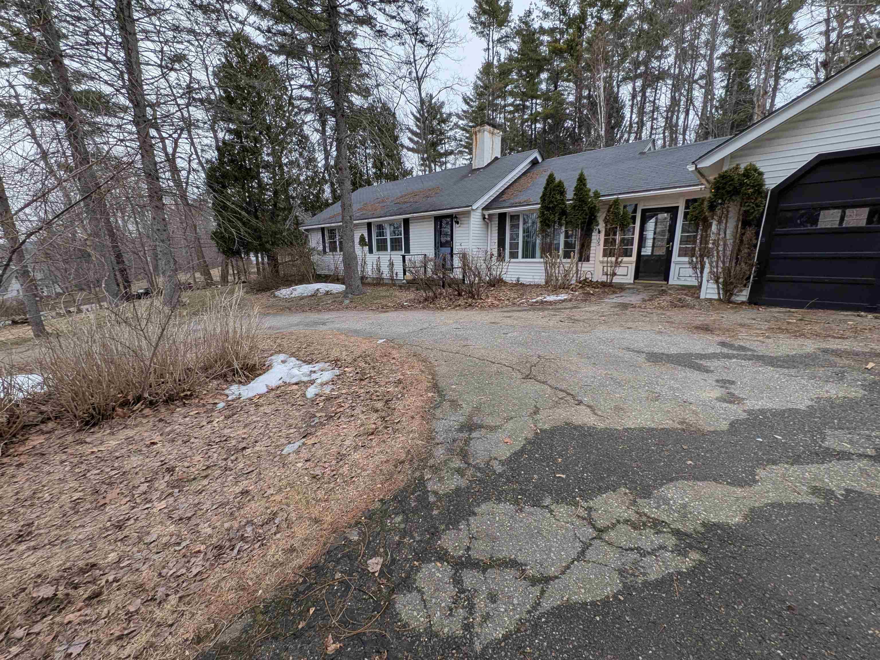 105 Highway 25 Meredith, NH 03253 - Photo 2 of 20