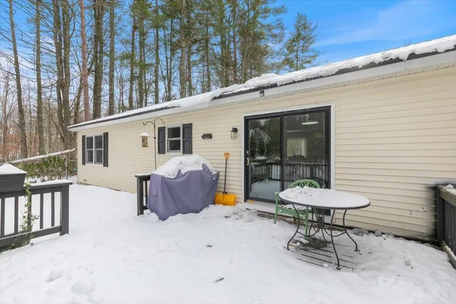 $494,000 | 19 James Henry Drive, Barrington, NH 03825