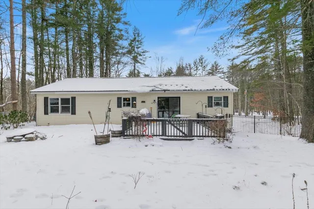 $494,000 | 19 James Henry Drive, Barrington, NH 03825