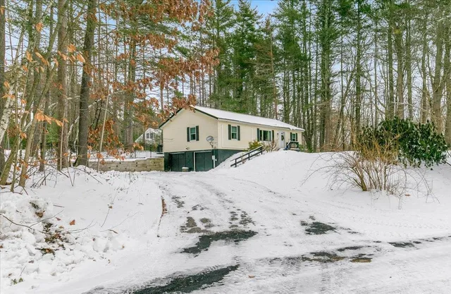 $494,000 | 19 James Henry Drive, Barrington, NH 03825