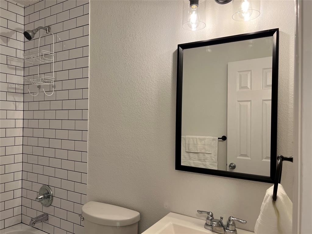 202 South Sendero Drive Decatur, TX 76234 - Photo 11 of 18