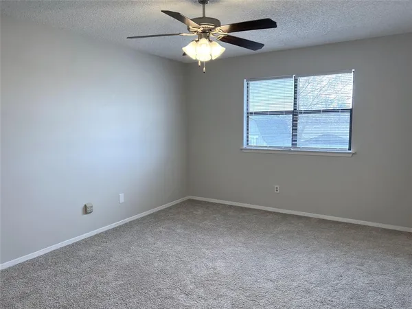 $2,200 | 202 South Sendero Drive, Decatur, TX 76234