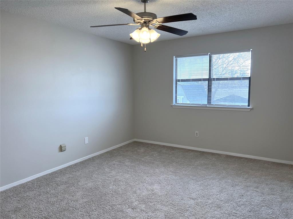 202 South Sendero Drive Decatur, TX 76234 - Photo 13 of 18