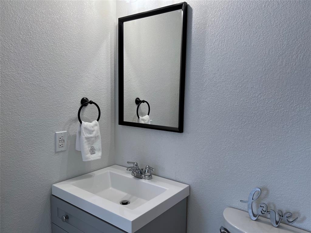 202 South Sendero Drive Decatur, TX 76234 - Photo 16 of 18