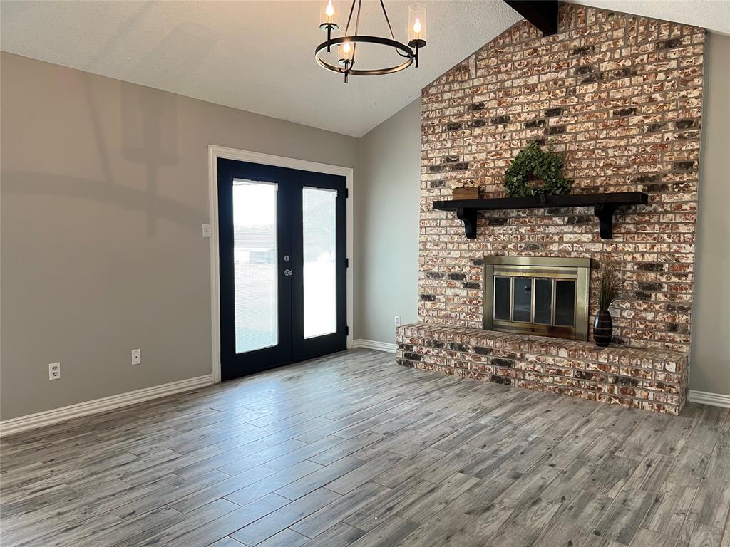 202 South Sendero Drive Decatur, TX 76234 - Photo 4 of 18