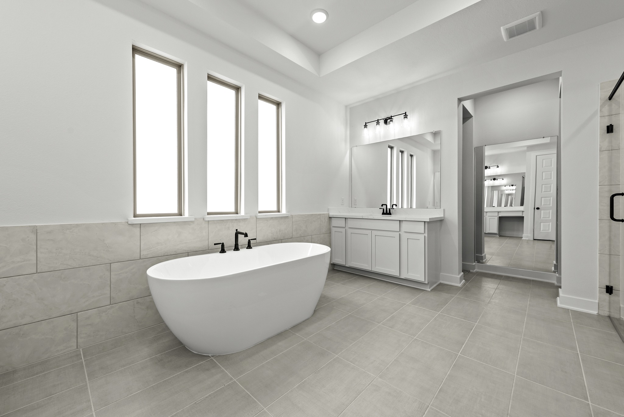 124 Meadow Beauty Lane Georgetown, TX 78633 - Photo 10 of 23 Representative image. Features, specifications, selections and colors may vary.