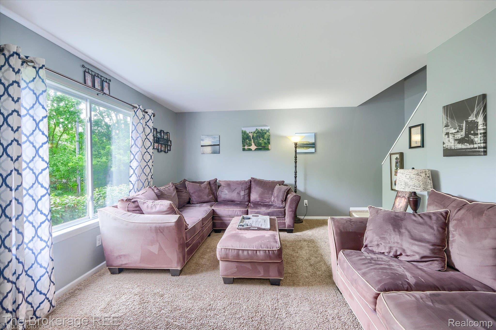 4432 North Belsay Road Flint, MI 48506 - Photo 26 of 79 Living room