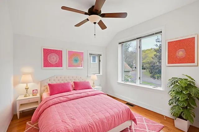 $562,500 | 5 Chatfield Drive, Nashua, NH 03063