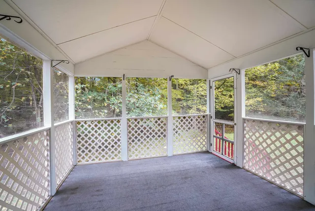 $562,500 | 5 Chatfield Drive, Nashua, NH 03063