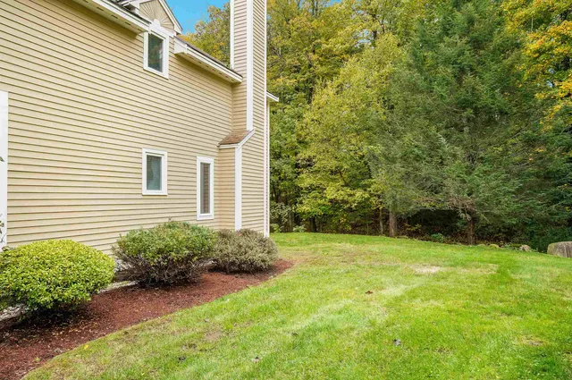 $562,500 | 5 Chatfield Drive, Nashua, NH 03063