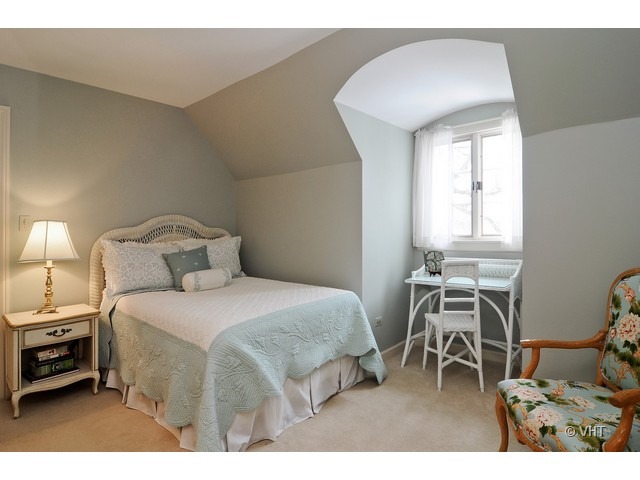 222 Firth Road Inverness, IL 60067 - Photo 16 of 20