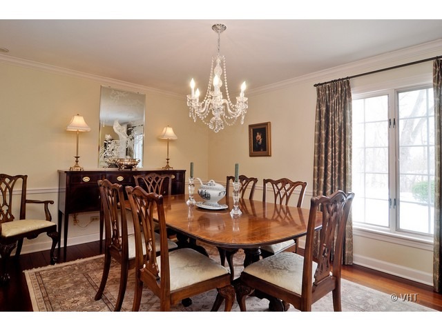 222 Firth Road Inverness, IL 60067 - Photo 4 of 20